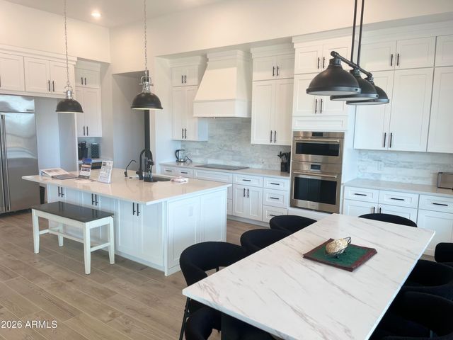 20255 W HIGHLAND Avenue, Litchfield Park, AZ 85340