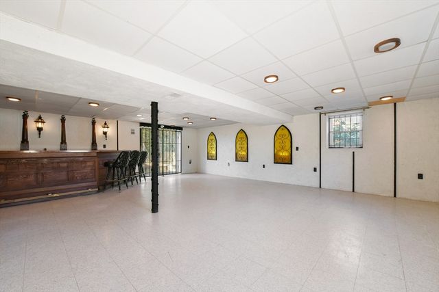 72 Stivaletta Dr, Dedham, MA 02026