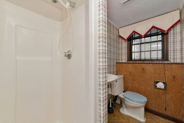 72 Stivaletta Dr, Dedham, MA 02026