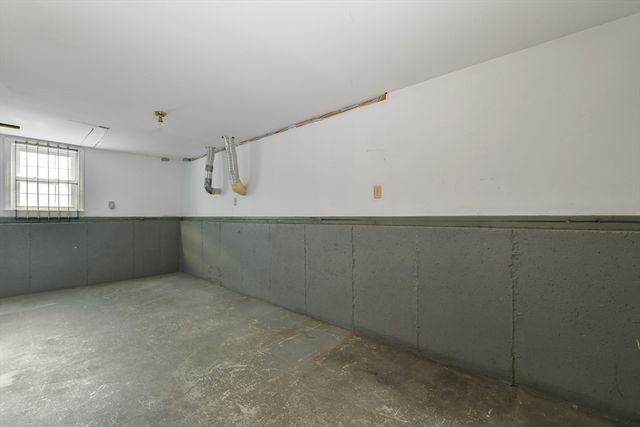 72 Stivaletta Dr, Dedham, MA 02026