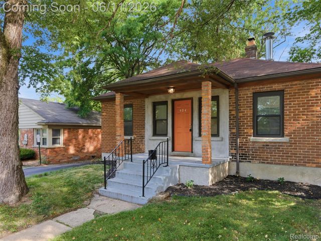 404 La Plaza Court, Royal Oak, MI 48073