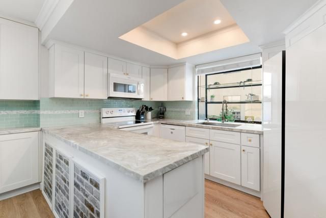 440 Citracado Parkway 31, Escondido, CA 92025