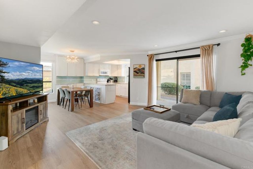 440 Citracado Parkway 31, Escondido, CA 92025