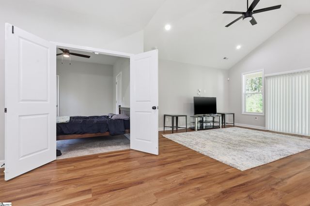 504 Old Stagecoach Road, Easley, SC 29642