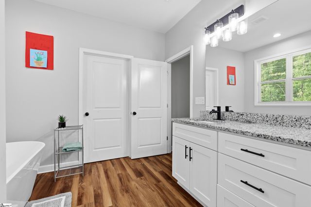 504 Old Stagecoach Road, Easley, SC 29642