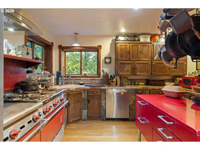 14631 Nw CEDAR St, Portland, OR 97231