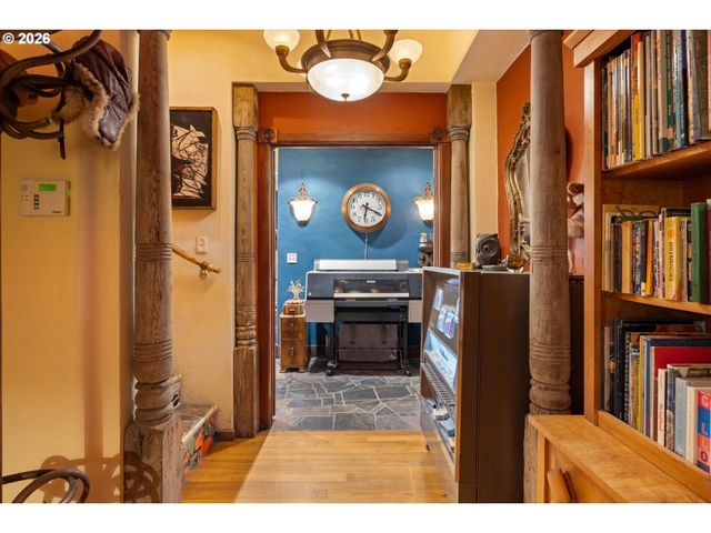 14631 Nw CEDAR St, Portland, OR 97231