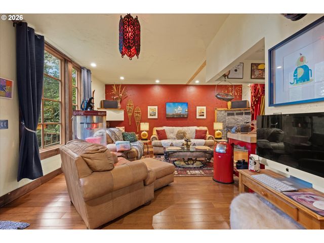14631 Nw CEDAR St, Portland, OR 97231