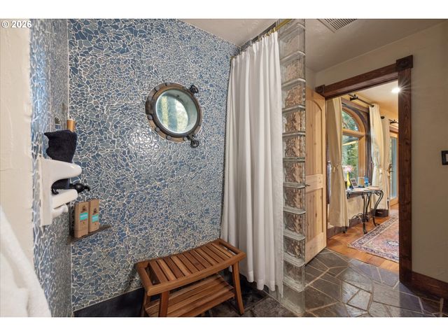 14631 Nw CEDAR St, Portland, OR 97231