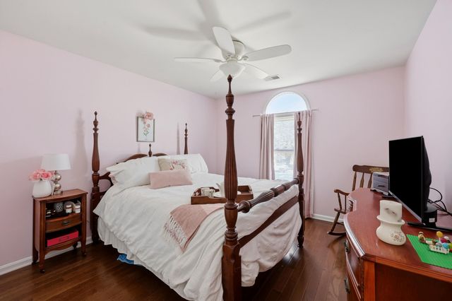 3308 Fort Harrods Court, Lexington, KY 40513