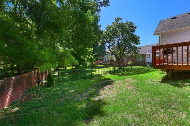 3308 Fort Harrods Court, Lexington, KY 40513