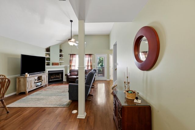 3308 Fort Harrods Court, Lexington, KY 40513