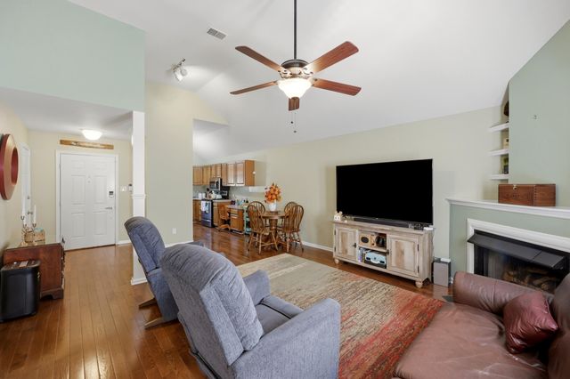 3308 Fort Harrods Court, Lexington, KY 40513