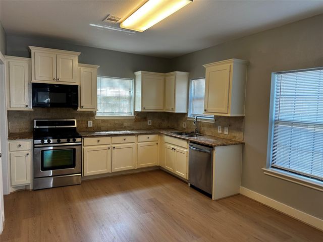 2910 Wichita Street, Houston, TX 77004