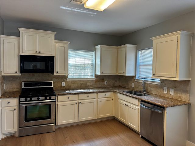 2910 Wichita Street, Houston, TX 77004