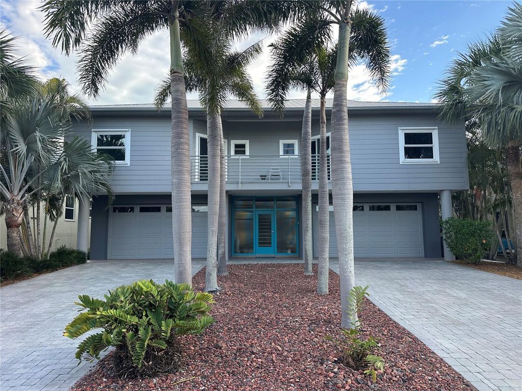 114 13TH STREET, Belleair Beach, FL 33786