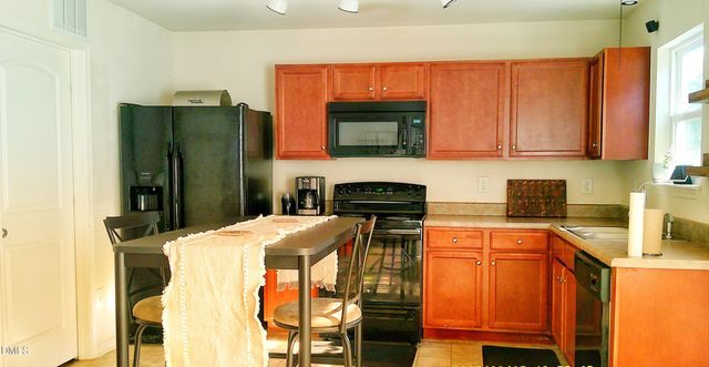 325 Huckleberry Loop, Mebane, NC 27302