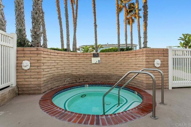 6610 Easy Street, Carlsbad, CA 92011