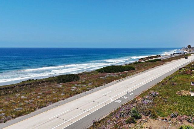 6610 Easy Street, Carlsbad, CA 92011