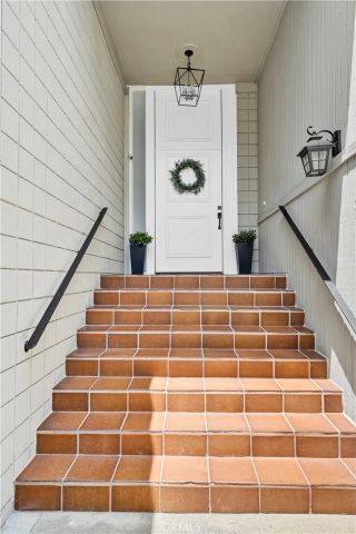 16397 Wimbledon Lane, Huntington Beach, CA 92649