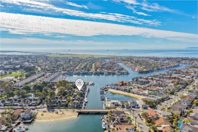 16397 Wimbledon Lane, Huntington Beach, CA 92649