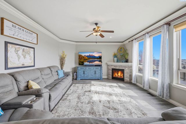 201 Center Blvd, Richland, WA 99352