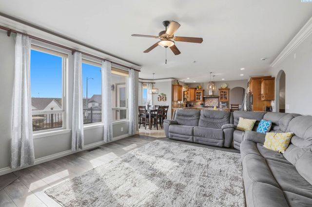 201 Center Blvd, Richland, WA 99352