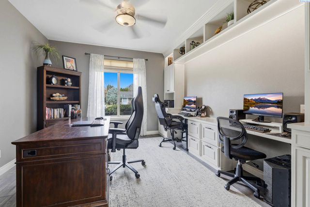 201 Center Blvd, Richland, WA 99352