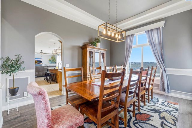 201 Center Blvd, Richland, WA 99352