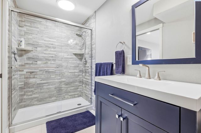 201 Center Blvd, Richland, WA 99352