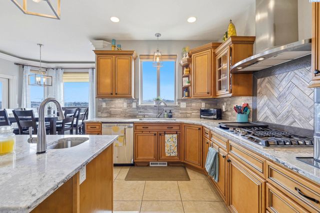 201 Center Blvd, Richland, WA 99352