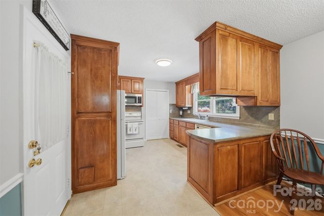 513 Bost Road, Morganton, NC 28655