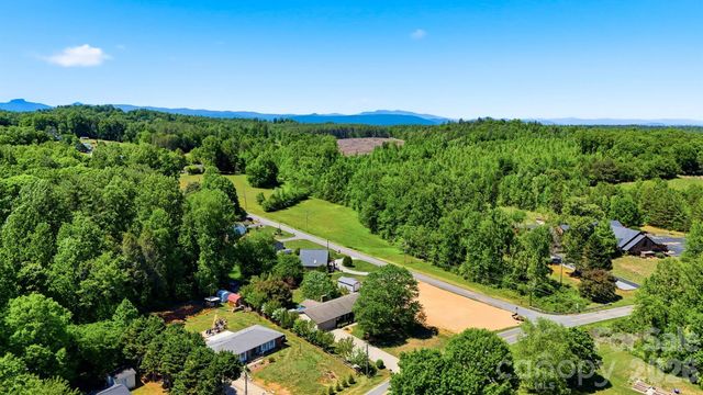 513 Bost Road, Morganton, NC 28655
