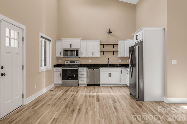 207 Hanover Street, Asheville, NC 28806