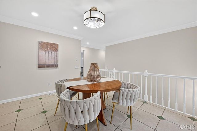 805 Phaeton Drive, Manchester, MO 63021