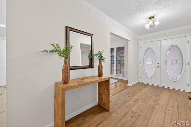 805 Phaeton Drive, Manchester, MO 63021