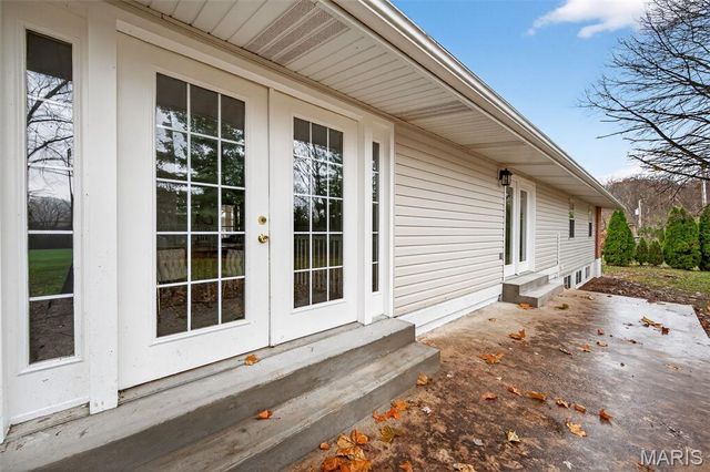 805 Phaeton Drive, Manchester, MO 63021