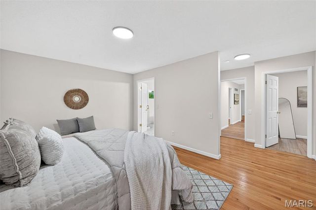 805 Phaeton Drive, Manchester, MO 63021