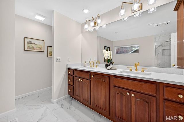 805 Phaeton Drive, Manchester, MO 63021