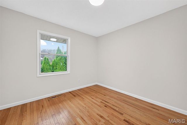 805 Phaeton Drive, Manchester, MO 63021