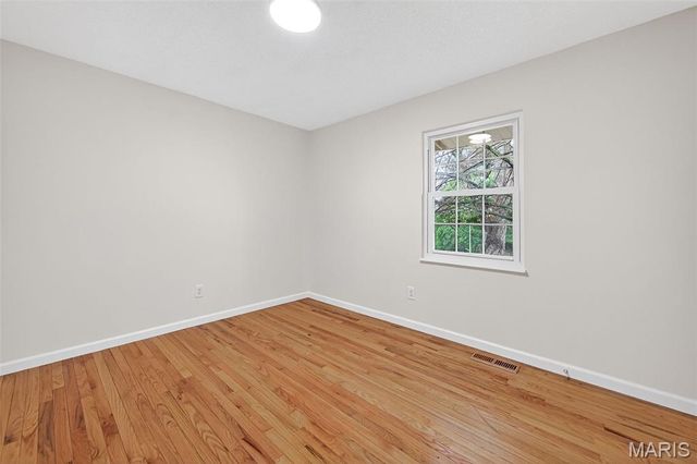 805 Phaeton Drive, Manchester, MO 63021