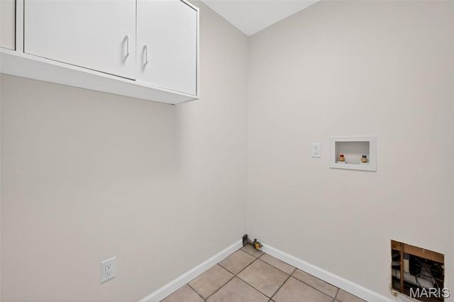 805 Phaeton Drive, Manchester, MO 63021