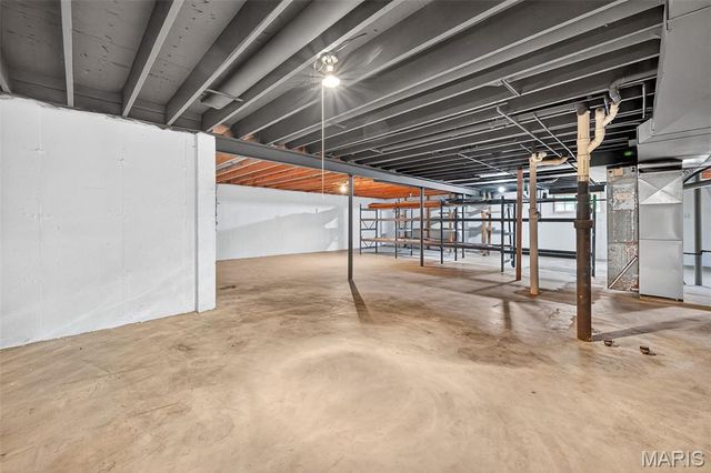 805 Phaeton Drive, Manchester, MO 63021