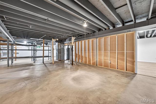 805 Phaeton Drive, Manchester, MO 63021