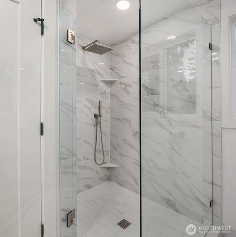 15605 SE 8th Street, Bellevue, WA 98008