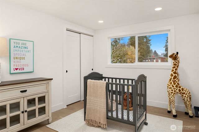 15605 SE 8th Street, Bellevue, WA 98008