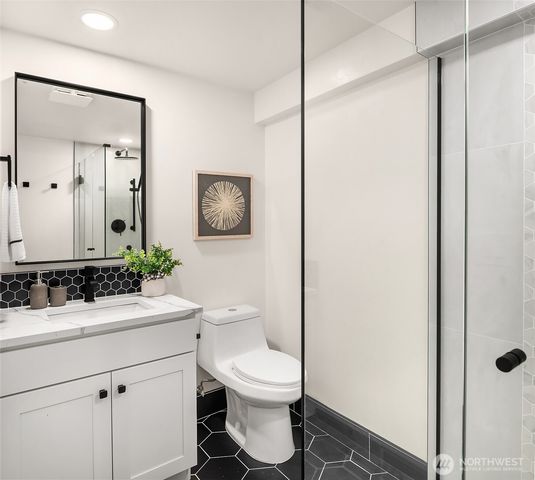 15605 SE 8th Street, Bellevue, WA 98008