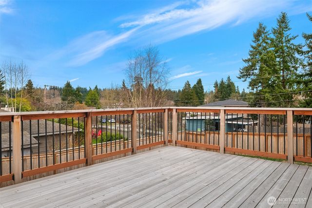 15605 SE 8th Street, Bellevue, WA 98008