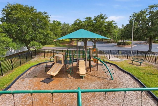 2109 TRILLIUM BOULEVARD, Brooksville, FL 34604