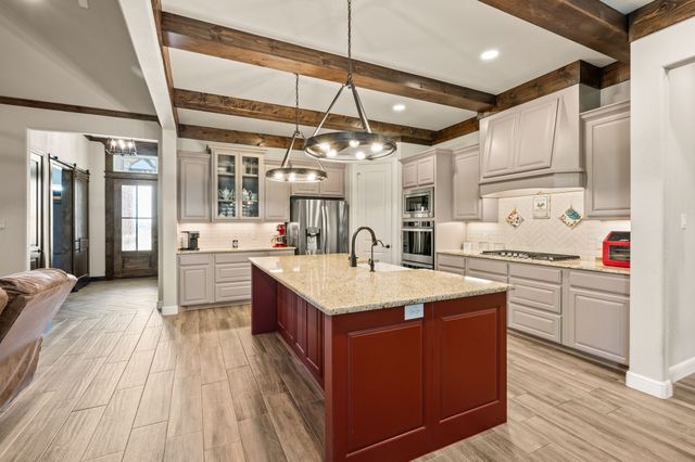 168 Tres Vista Drive, Decatur, TX 76234
